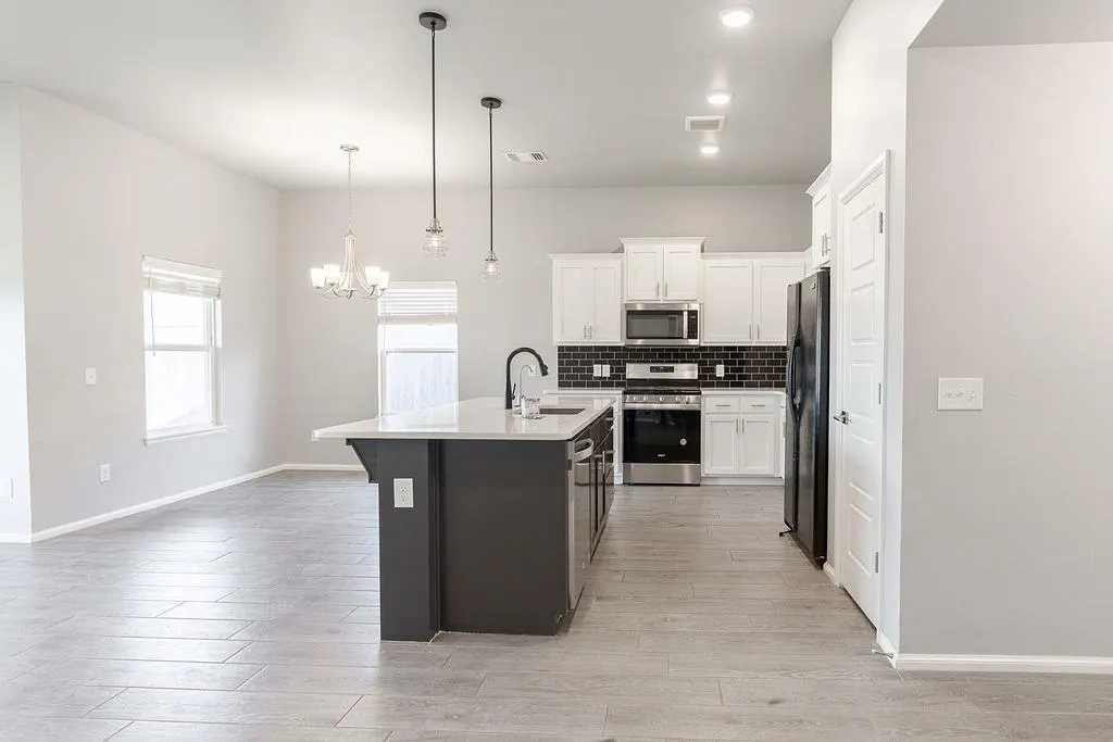 Photo 15 — 401 Nest Drive, Yukon, OK 73099