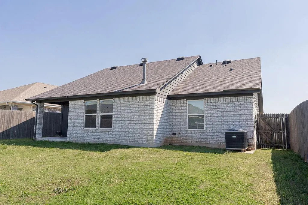 Photo 21 — 401 Nest Drive, Yukon, OK 73099