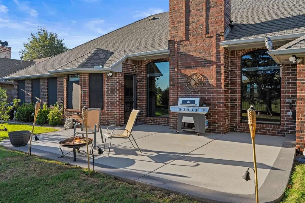 Photo 33 — 11616 Royal Coach Drive, Yukon, OK 73099