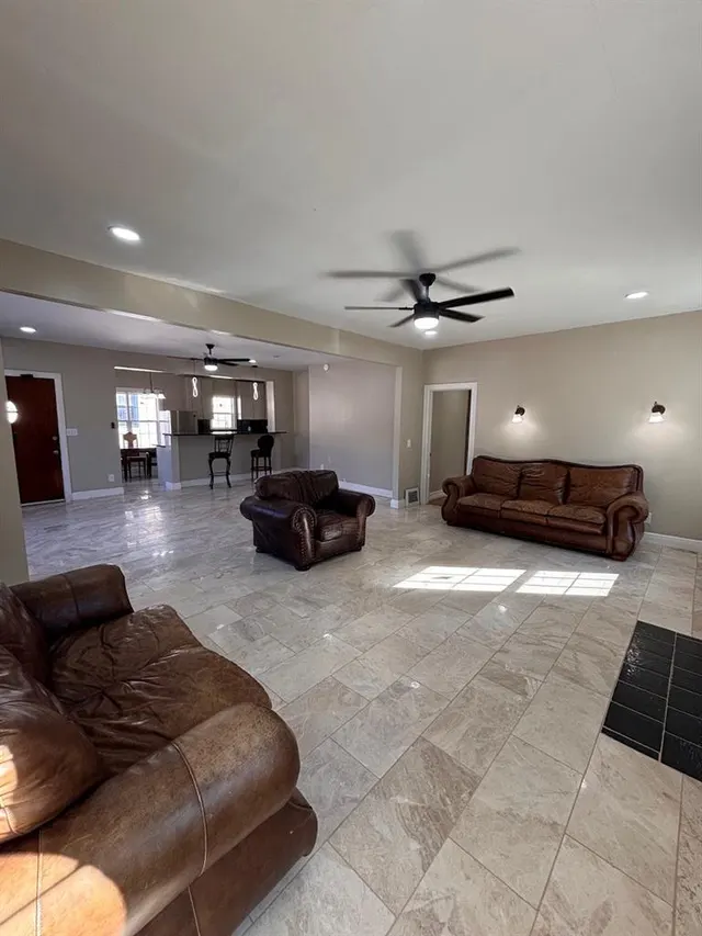 Photo 2 — 1812 NW 23rd Street, Oklahoma City, OK 73106