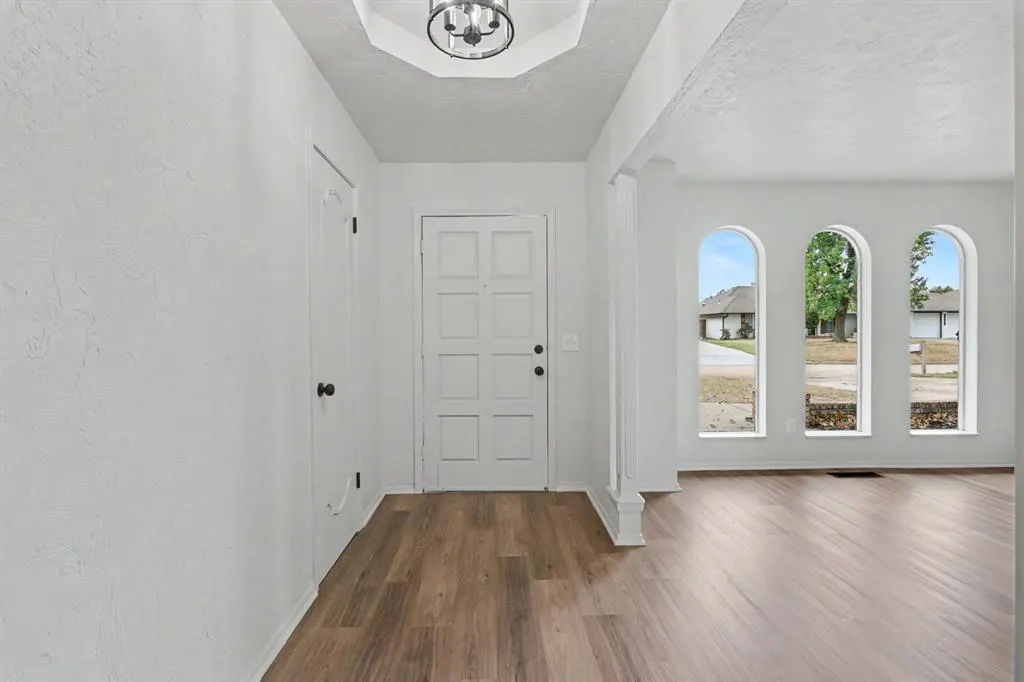 Photo 4 — 8205 NW 101st Street, Oklahoma City, OK 73162