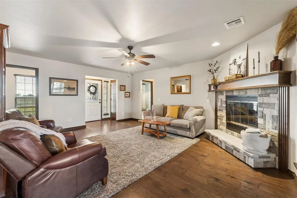 Photo 7 — 1926 County Street 2985, Blanchard, OK 73010