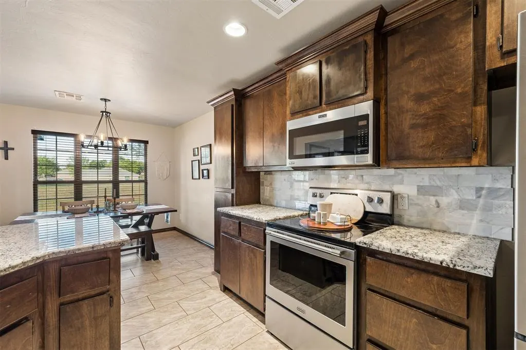 Photo 12 — 1926 County Street 2985, Blanchard, OK 73010