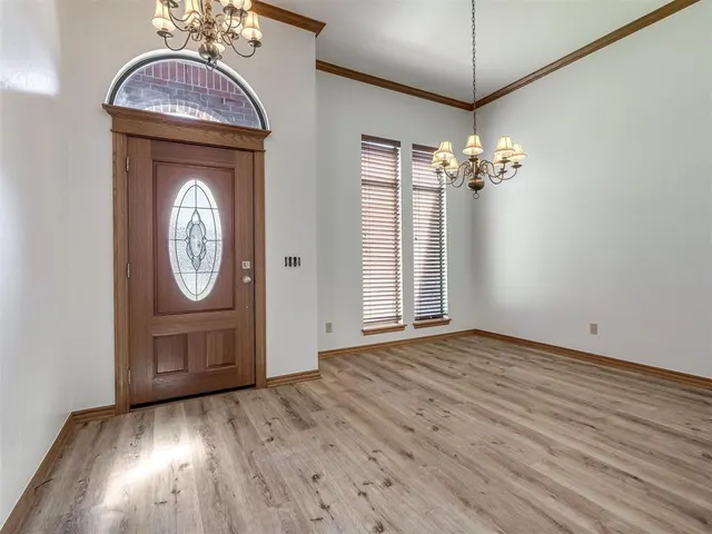 Photo 4 — 802 Hampton Court, El Reno, OK 73036