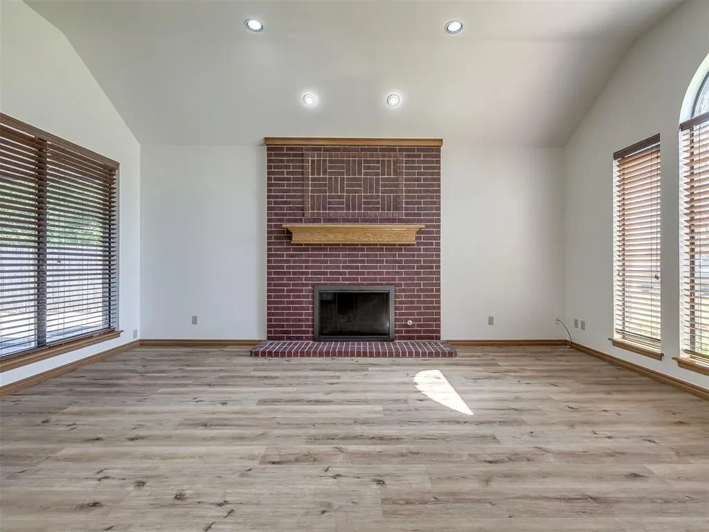 Photo 7 — 802 Hampton Court, El Reno, OK 73036
