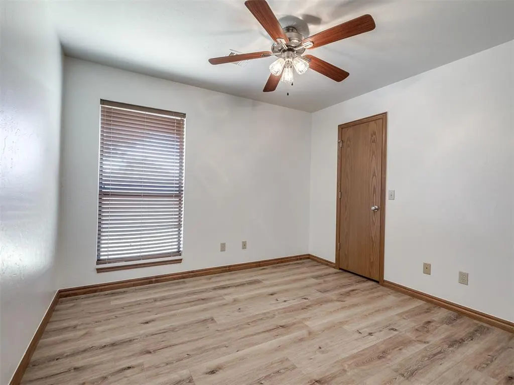 Photo 33 — 802 Hampton Court, El Reno, OK 73036