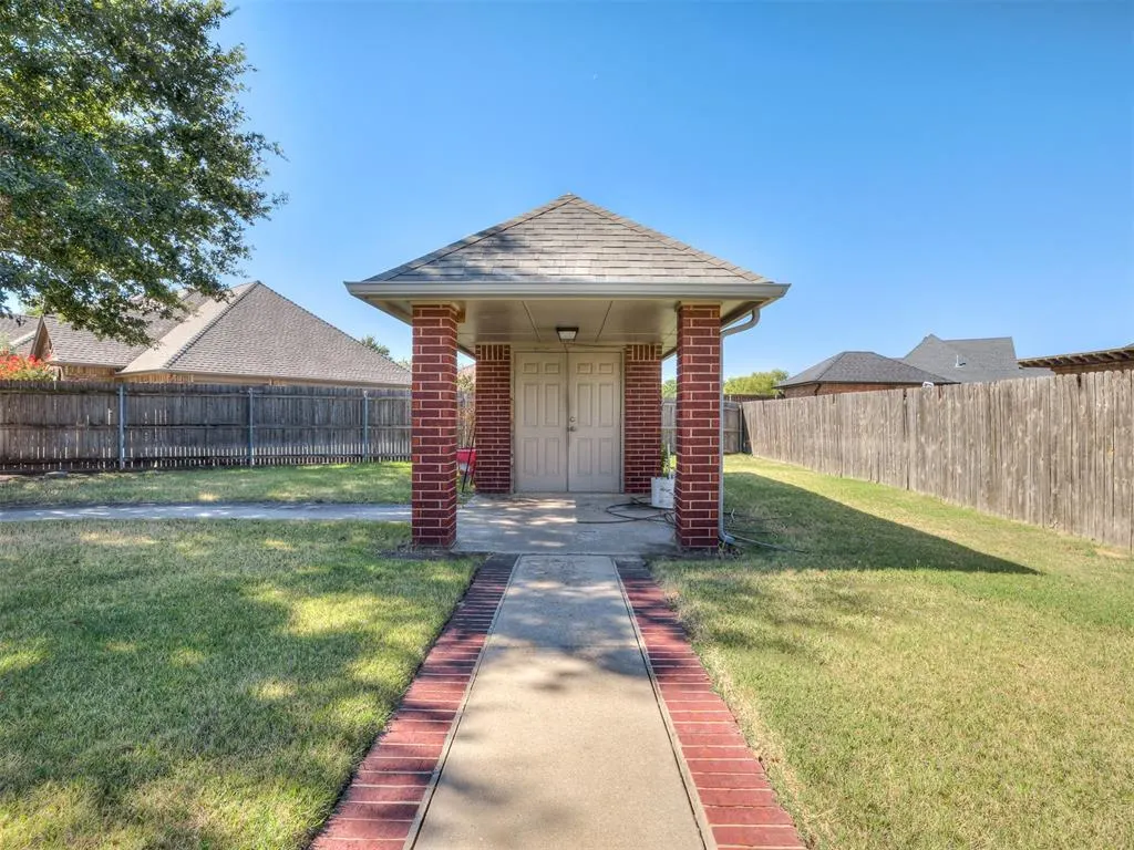 Photo 43 — 802 Hampton Court, El Reno, OK 73036