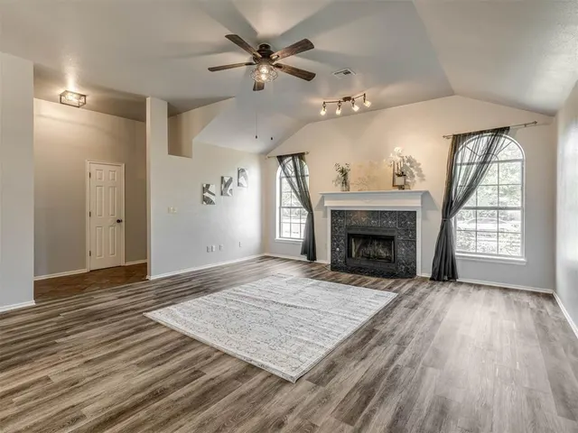 Photo 8 — 1913 Sunflower Circle, Norman, OK 73072