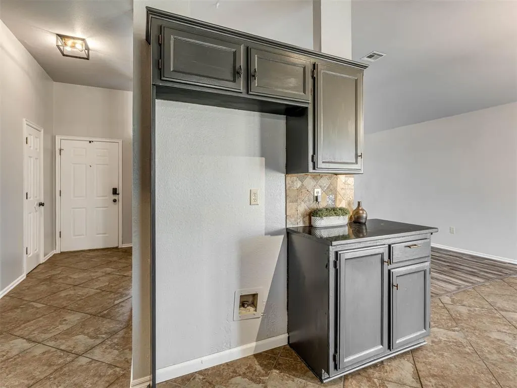 Photo 16 — 1913 Sunflower Circle, Norman, OK 73072