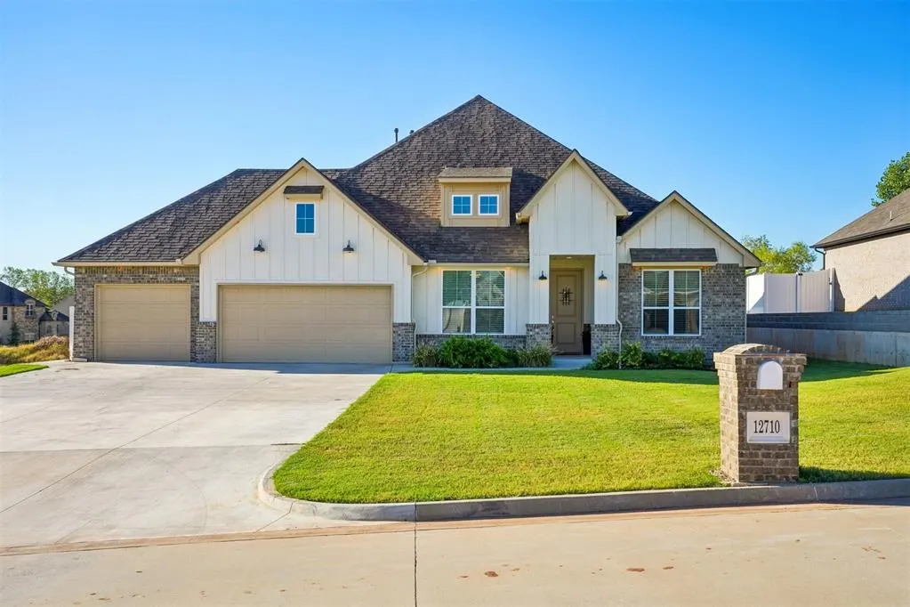 Front exterior — 12710 Forest Terrace, Choctaw, OK 73020