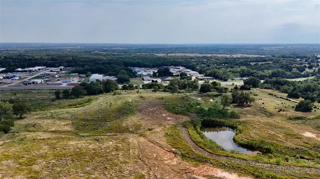 Photo 3 — 44160 S Perkins Road, Stillwater, OK 74074