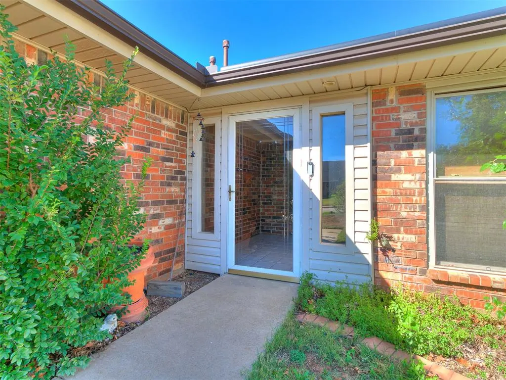 Photo 6 — 337 Choctaw Place, Yukon, OK 73099