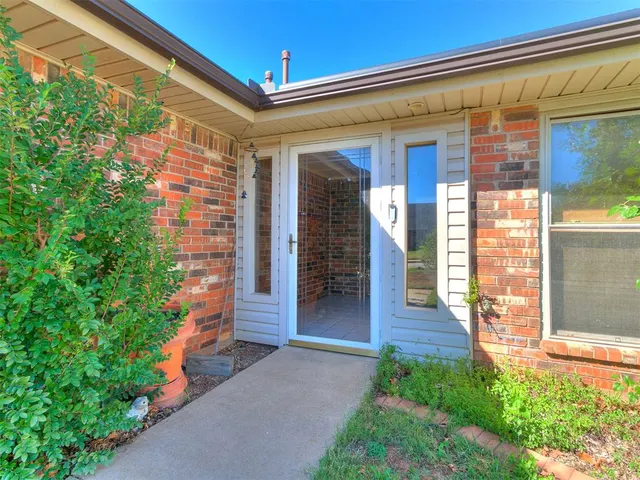 Photo 6 — 337 Choctaw Place, Yukon, OK 73099
