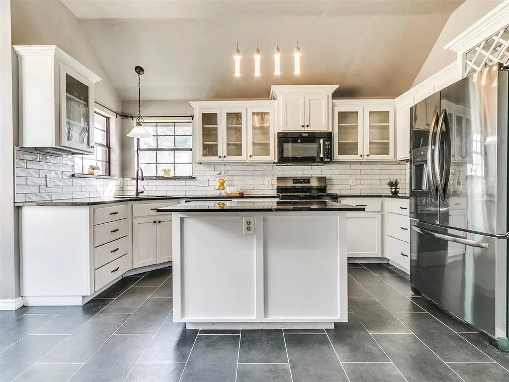 Photo 14 — 417 Shrill Street, Norman, OK 73071