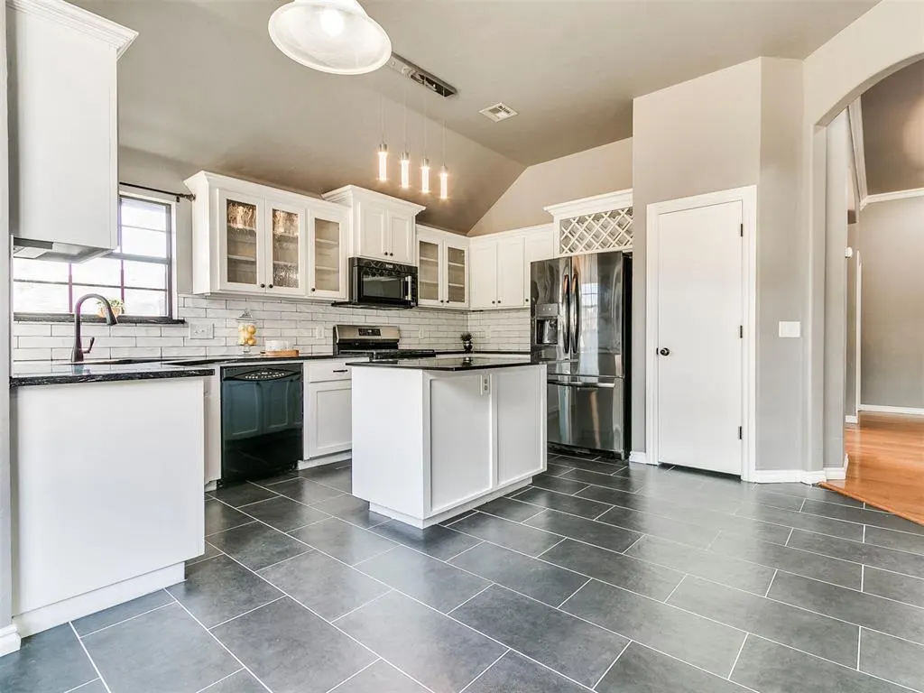 Photo 15 — 417 Shrill Street, Norman, OK 73071