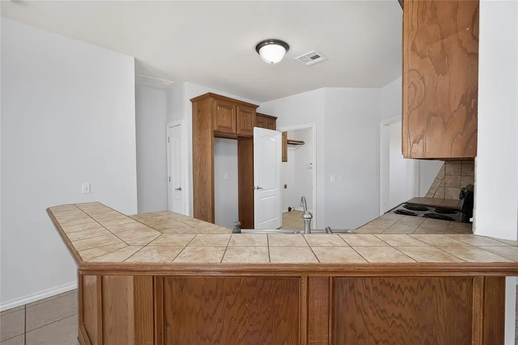 Photo 12 — 2005 Mill Creek Way, Choctaw, OK 73020