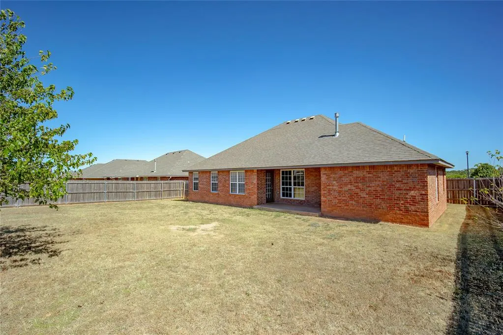 Photo 31 — 2005 Mill Creek Way, Choctaw, OK 73020
