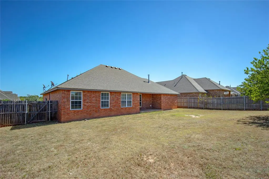Photo 32 — 2005 Mill Creek Way, Choctaw, OK 73020