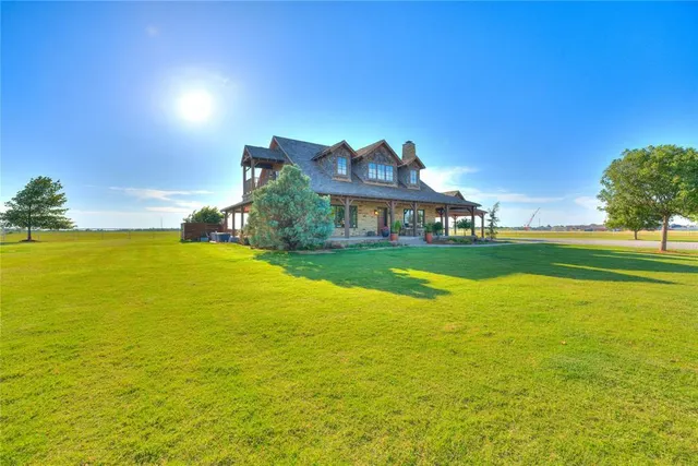 Photo 2 — 16009 N Sara Road, Piedmont, OK 73078