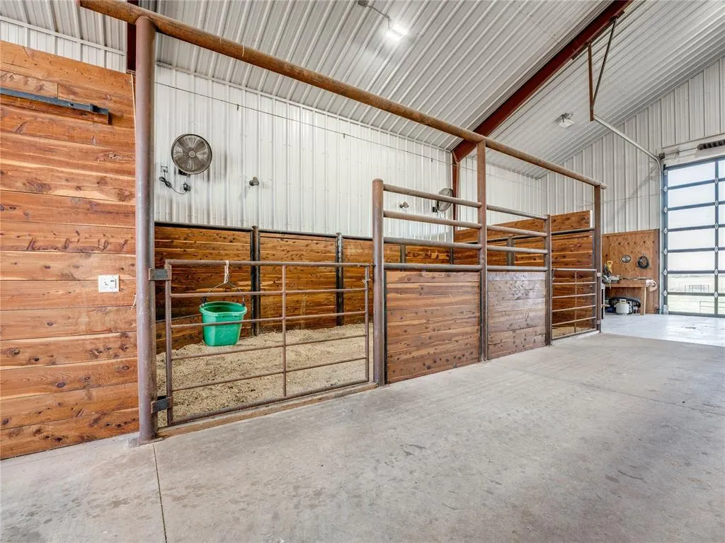 Photo 34 — 16009 N Sara Road, Piedmont, OK 73078