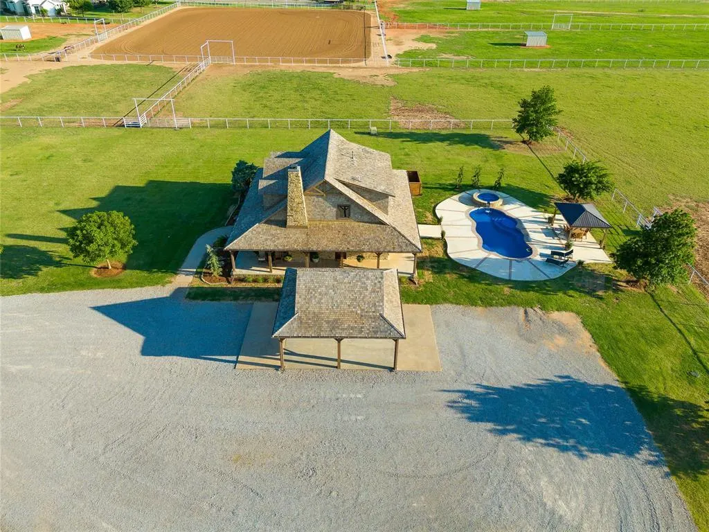 Photo 40 — 16009 N Sara Road, Piedmont, OK 73078