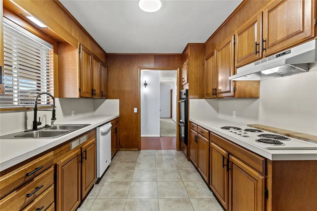 Photo 19 — 401 N Arizona Street, Weatherford, OK 73096