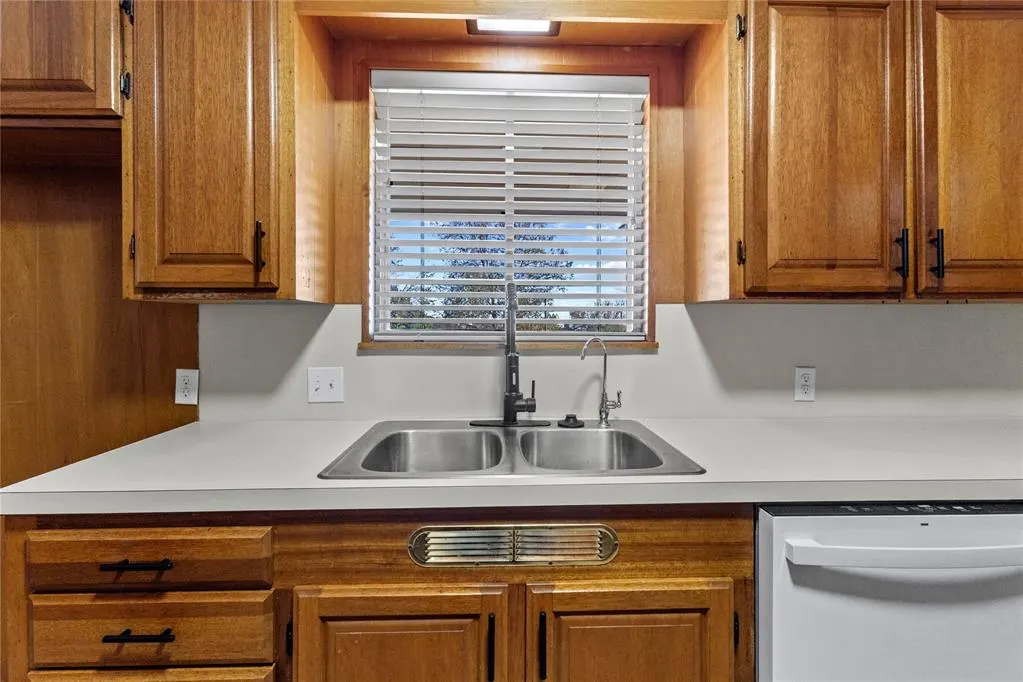 Photo 21 — 401 N Arizona Street, Weatherford, OK 73096