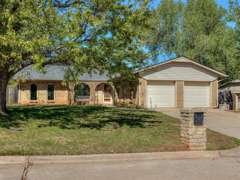 Front exterior — 1029 Montreal Drive, Yukon, OK 73099