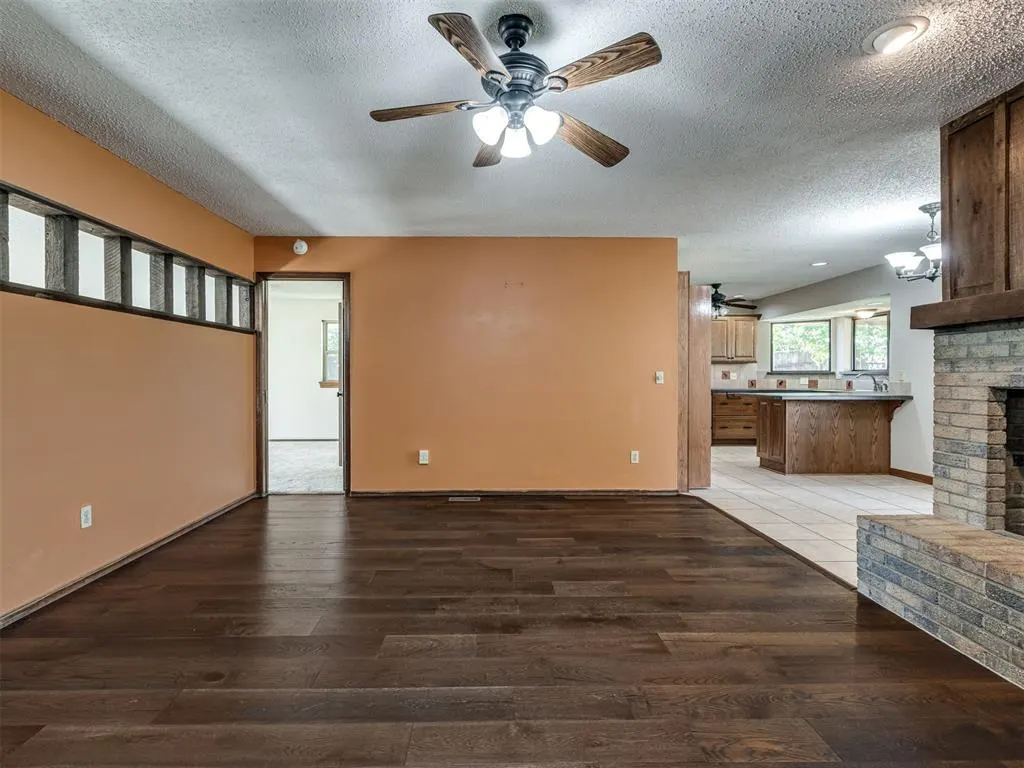 Photo 8 — 1029 Montreal Drive, Yukon, OK 73099