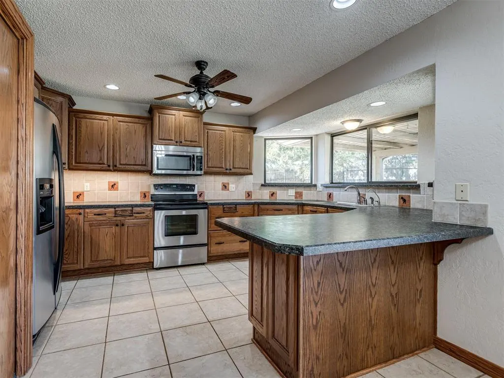 Photo 17 — 1029 Montreal Drive, Yukon, OK 73099