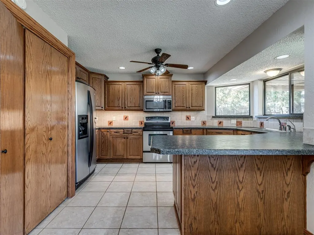 Photo 18 — 1029 Montreal Drive, Yukon, OK 73099