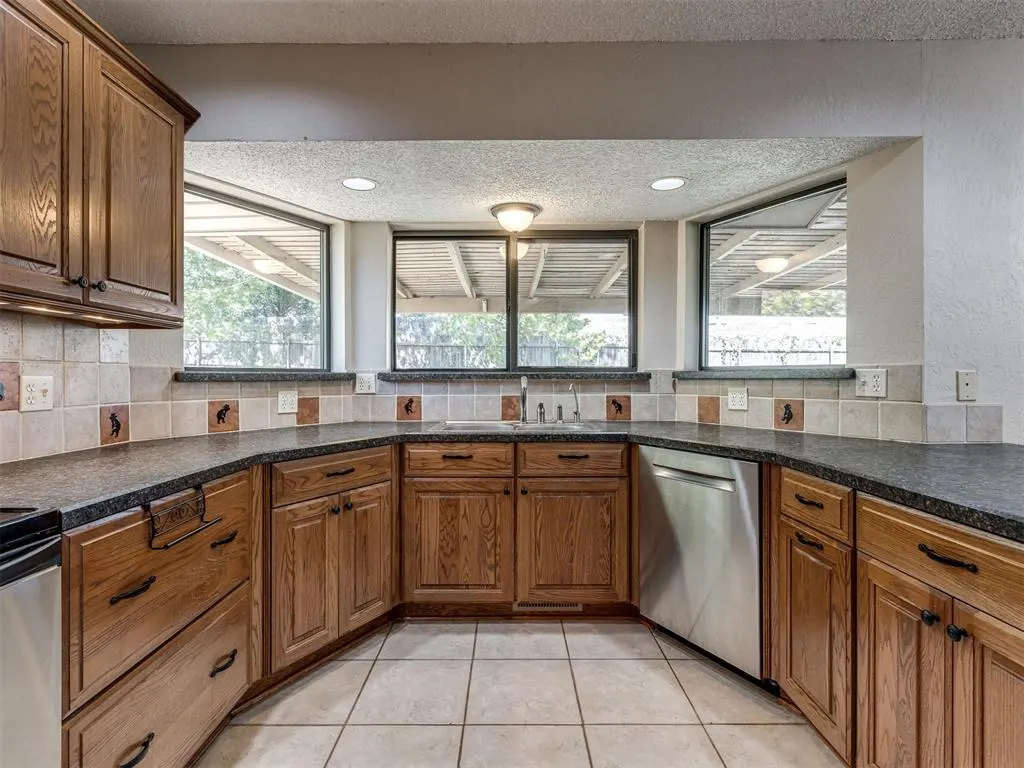 Photo 21 — 1029 Montreal Drive, Yukon, OK 73099