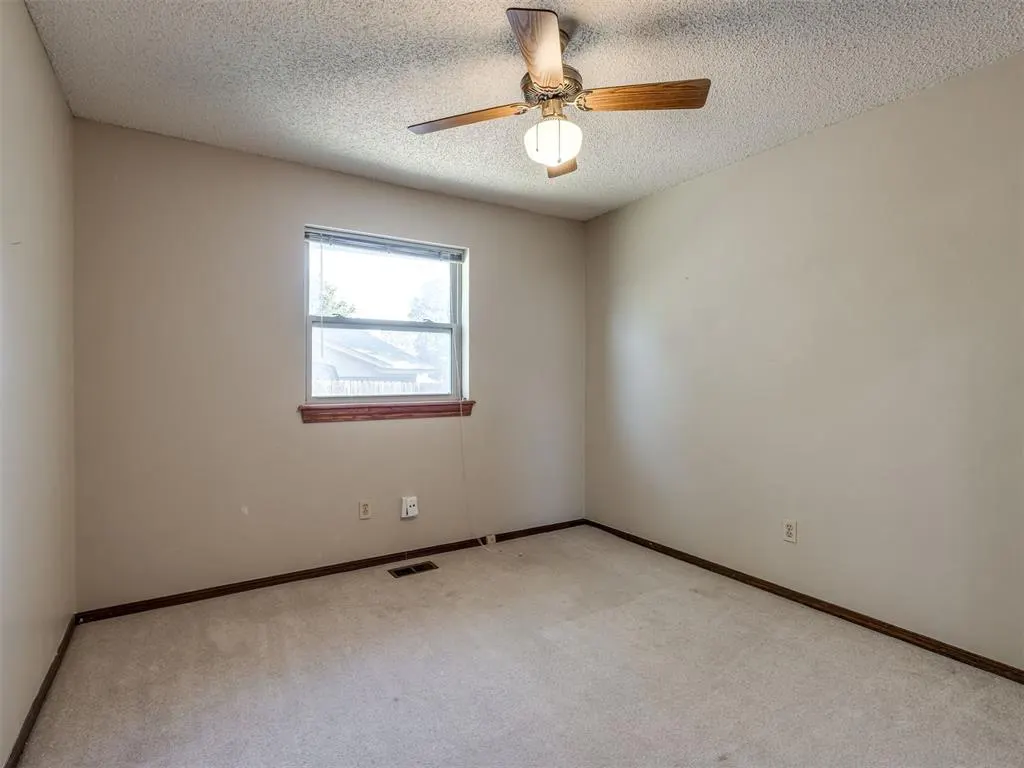 Photo 42 — 1029 Montreal Drive, Yukon, OK 73099