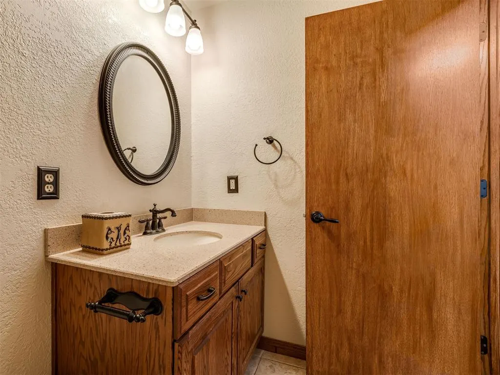 Photo 46 — 1029 Montreal Drive, Yukon, OK 73099