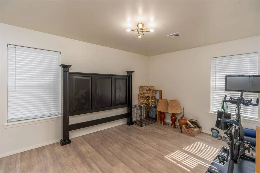 Photo 9 — 208 W Hollie Road, Okemah, OK 74859