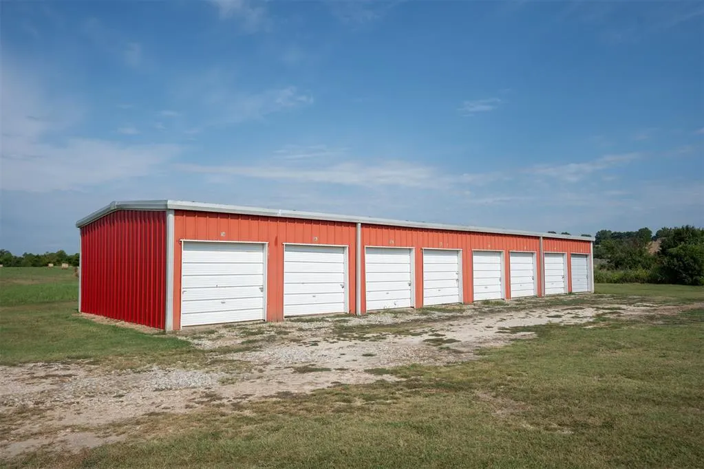 Photo 34 — 208 W Hollie Road, Okemah, OK 74859