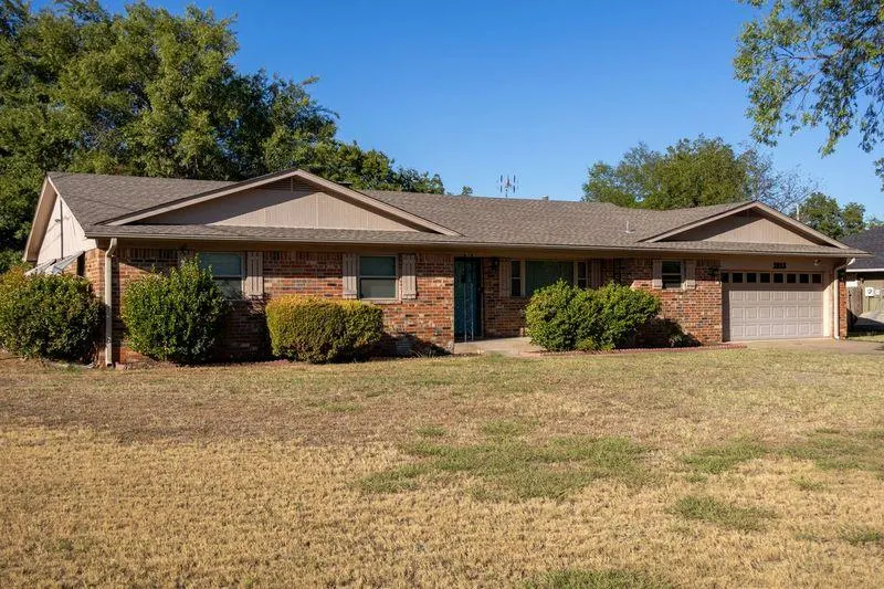 Front exterior — 2815 W Beech Avenue, Duncan, OK 73533