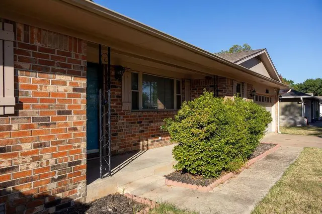 Photo 4 — 2815 W Beech Avenue, Duncan, OK 73533