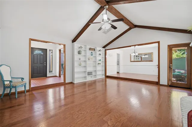 Photo 5 — 2301 Woodford Way, Edmond, OK 73034