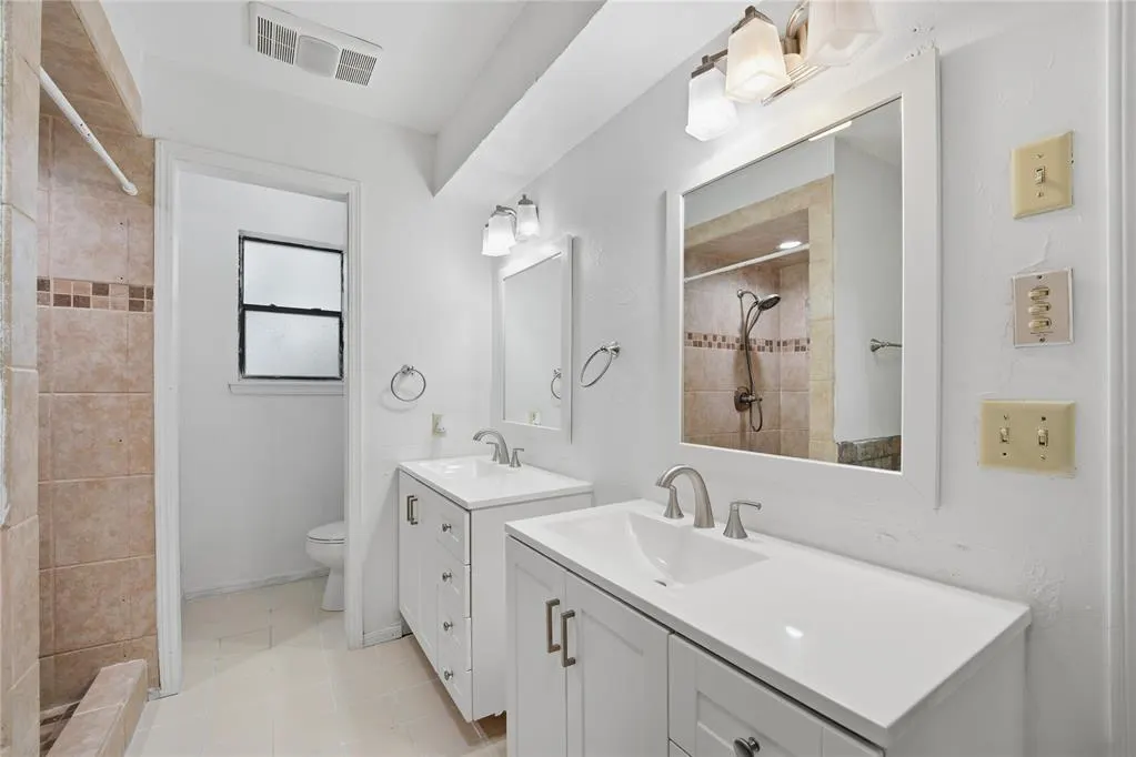 Photo 17 — 2301 Woodford Way, Edmond, OK 73034