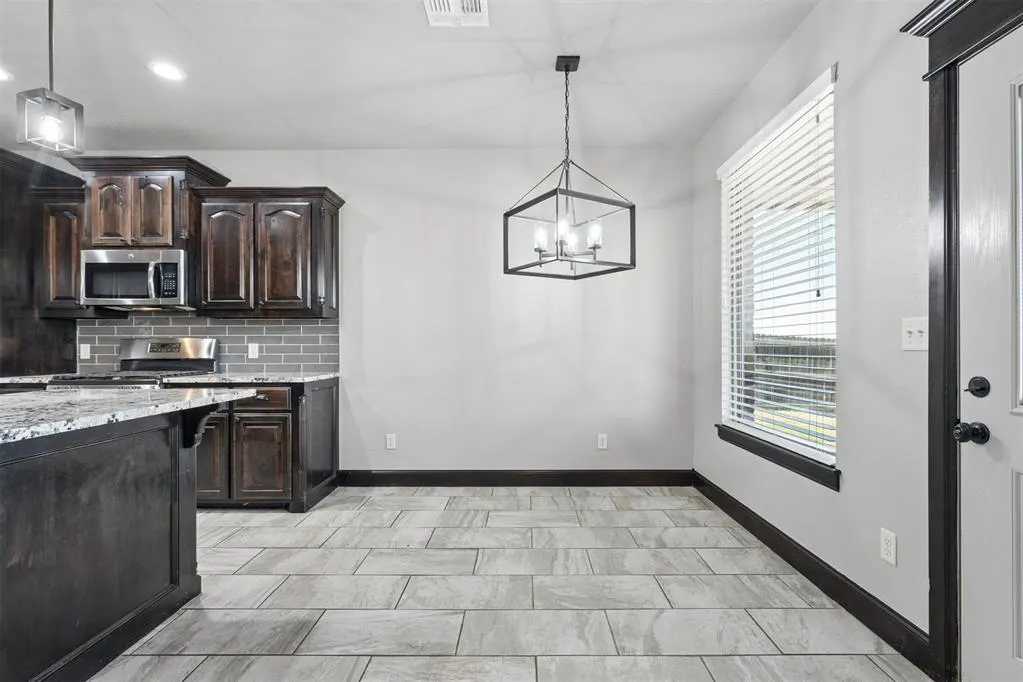 Photo 12 — 2186 SW 56th Street, Lawton, OK 73505