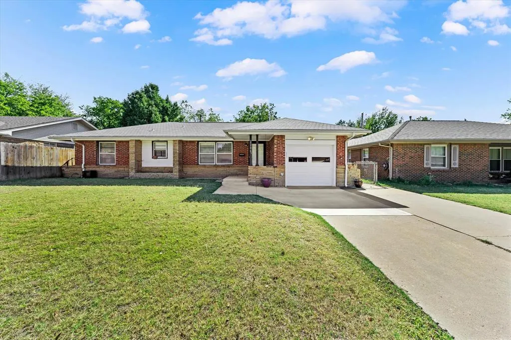 Front exterior — 2206 Dublin Road, Oklahoma City, OK 73120