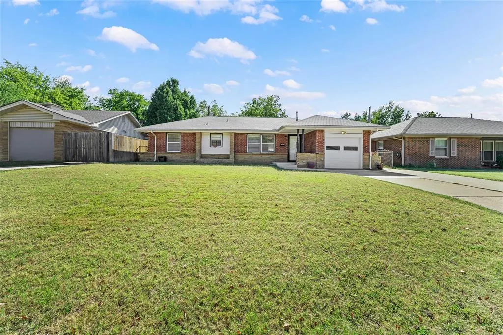 Photo 3 — 2206 Dublin Road, Oklahoma City, OK 73120