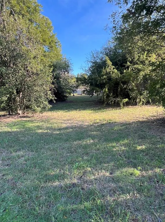 Front exterior — 310 E Iowa Avenue, Chickasha, OK 73018