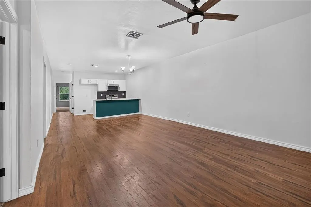 Photo 3 — 609 E Grant Avenue, Guthrie, OK 73044