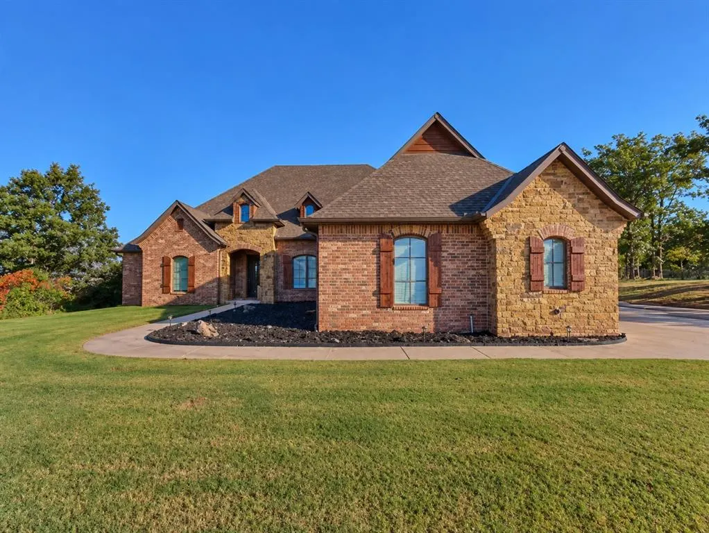 Front exterior — 17013 Reedser Way, Choctaw, OK 73020