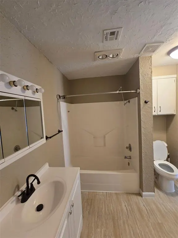 Photo 6 — 1529 N Willard Street, Altus, OK 73521