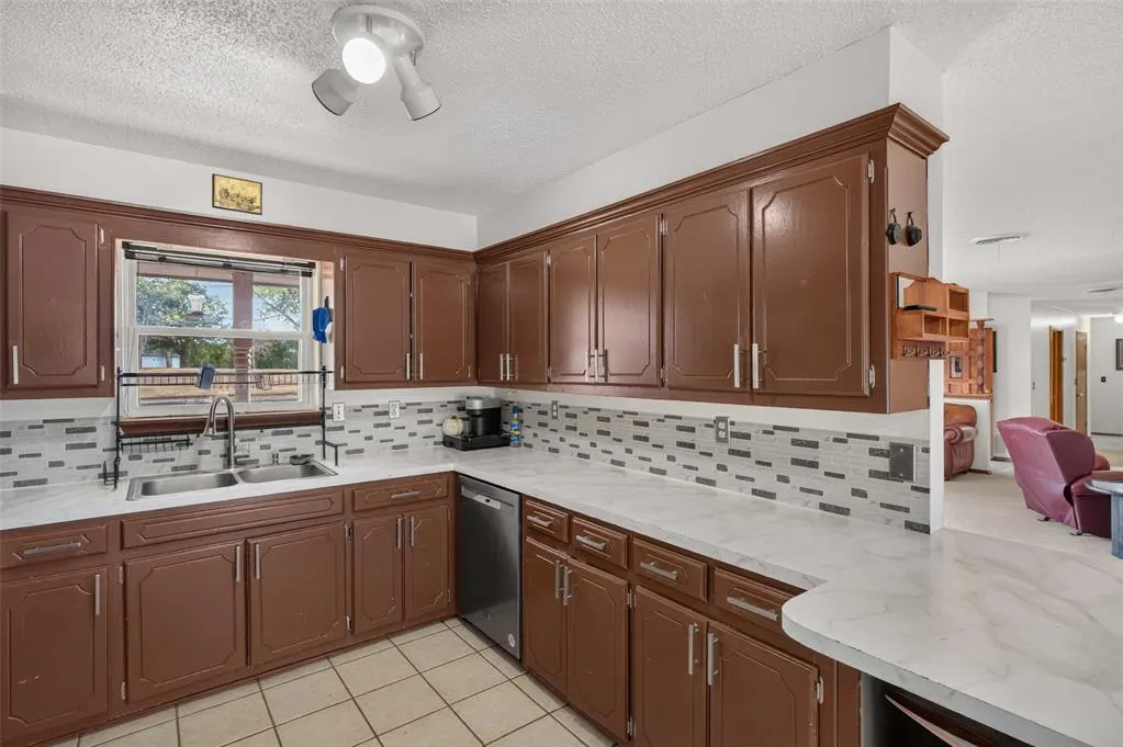 Photo 13 — 6025 N 5th Street, Duncan, OK 73533