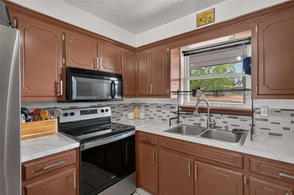 Photo 14 — 6025 N 5th Street, Duncan, OK 73533