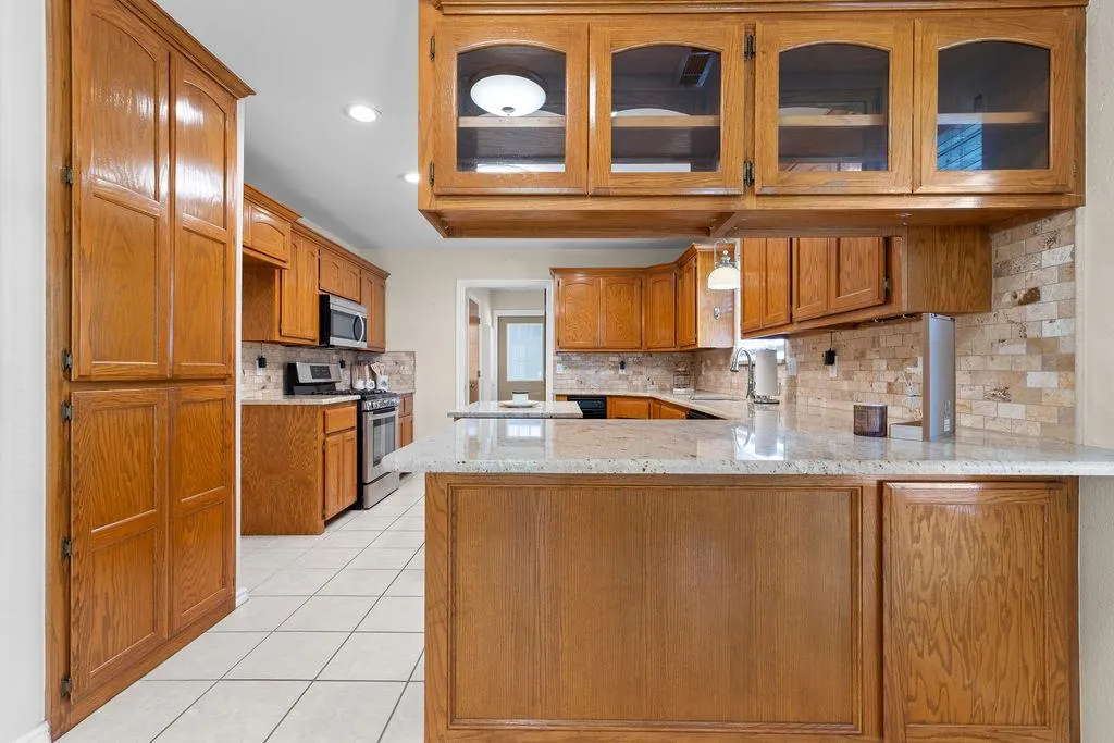 Photo 13 — 11 Cardinal Lane, Shawnee, OK 74804